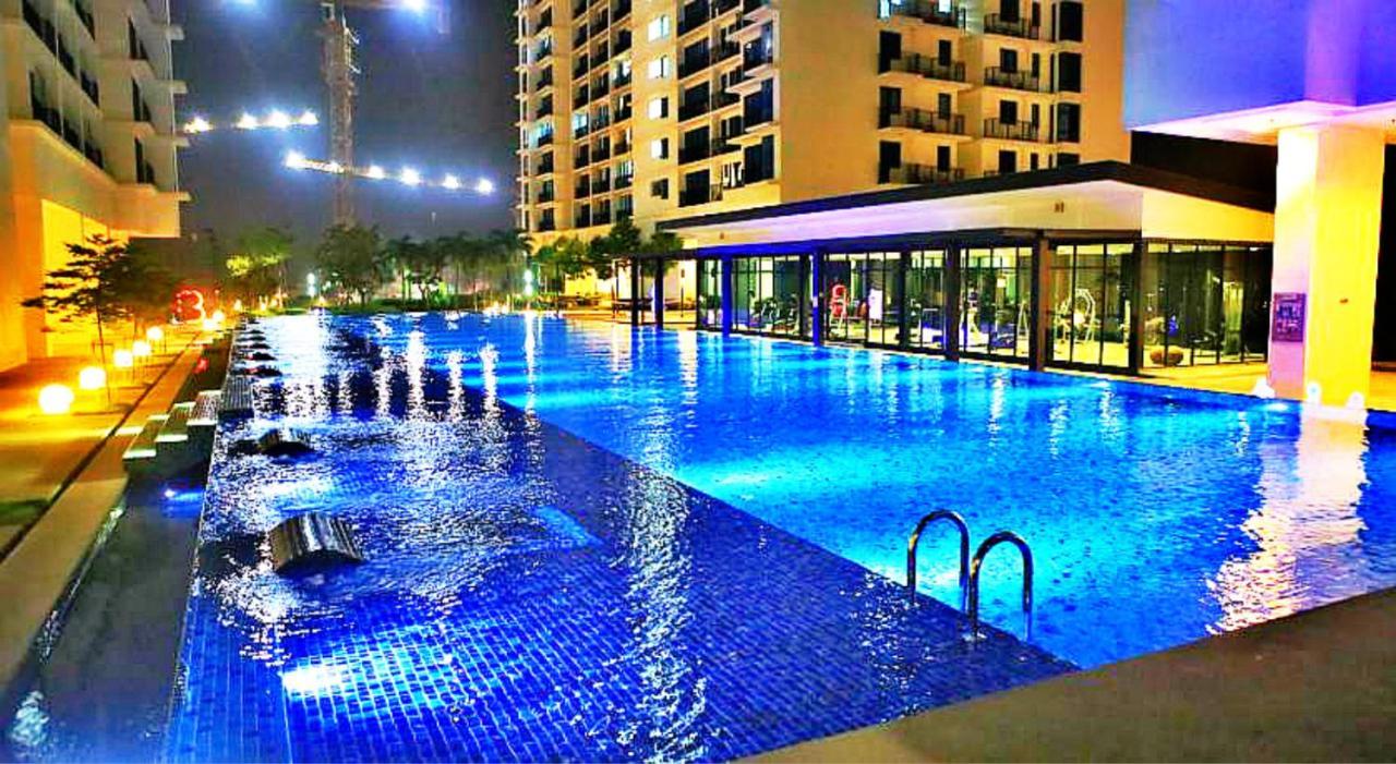 Peanut Butter Homestay - Trefoil Setia Alam Shah Alam Exteriér fotografie